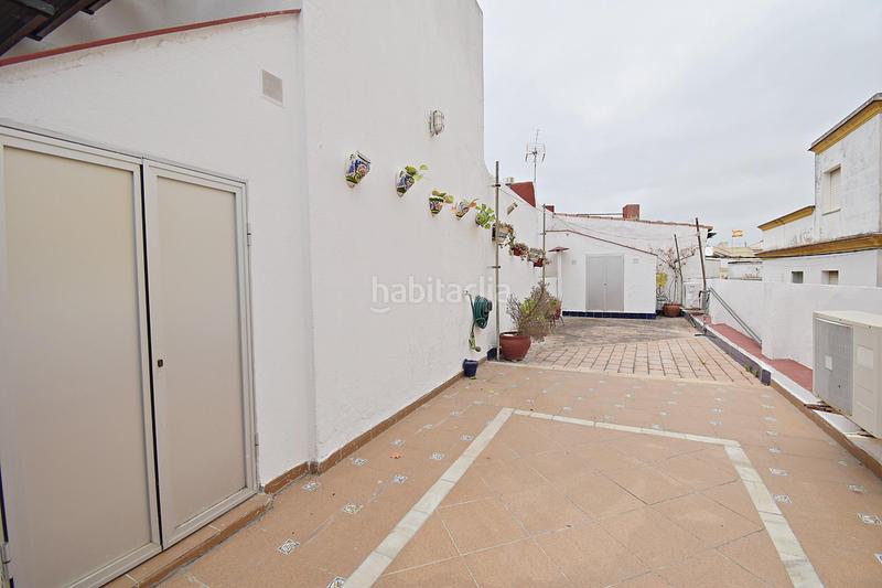 Foto f46fd6e9-e7c9-49c3-9333-3765e14601a1. Casa amb aparcament a Centro Jerez de la Frontera