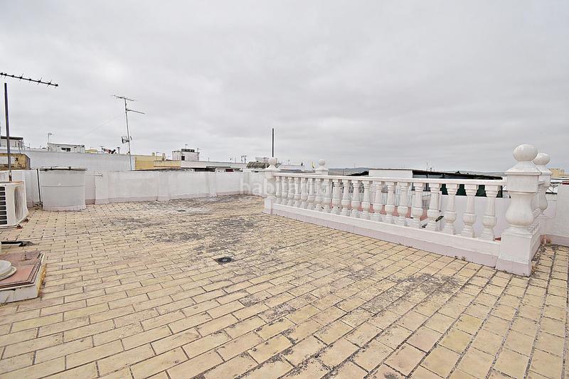 Foto f69bcab7-e3cc-4449-ad79-32491053f500. Casa amb aparcament a Centro Jerez de la Frontera