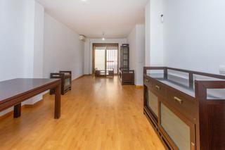 Planta baja en Santiago - Coronacin. Ideal piso en planta baja de vpo en zona tempul, con garaje y tr
