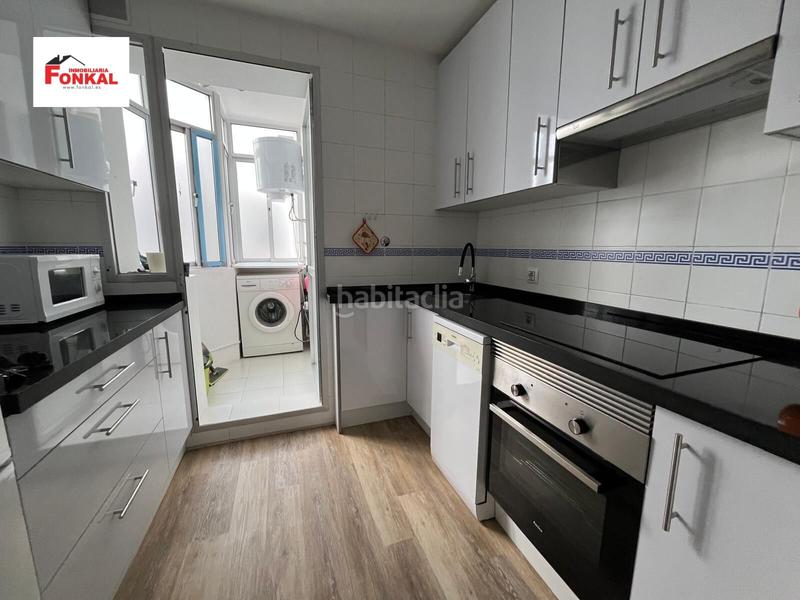 Foto 69c0ad88-8875-43e7-884f-5f2945b4409f. Piso ideal piso en zona puertas del sur en Puertas del sur - Guadabajaque Jerez de la Frontera