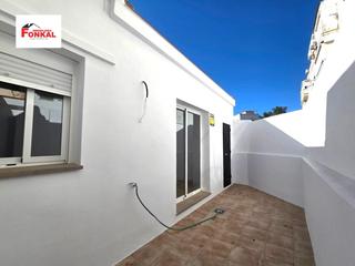 Rez-de-chaussée  Calle de pizarro. Planta baja reformada en jerez de la frontera  oportunidad única