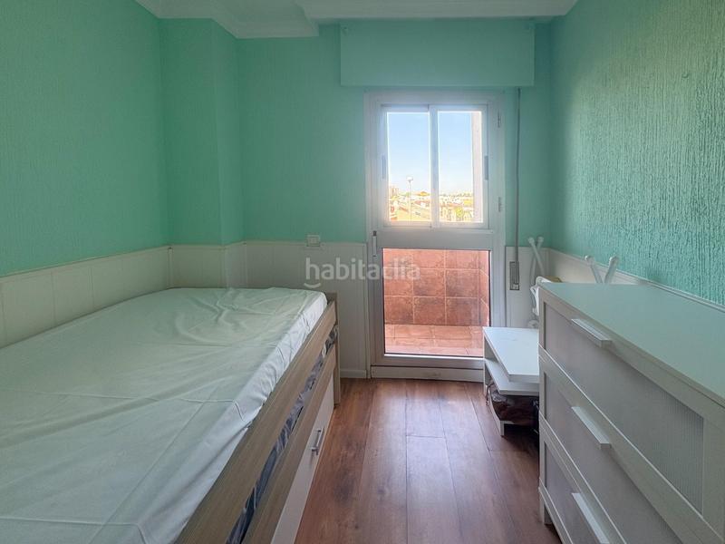 Foto d9679f1a-d3cd-42f4-ad74-9c03921d8202. Maison jumelée avec parking dans El Rocío - La Milagrosa Jerez de la Frontera