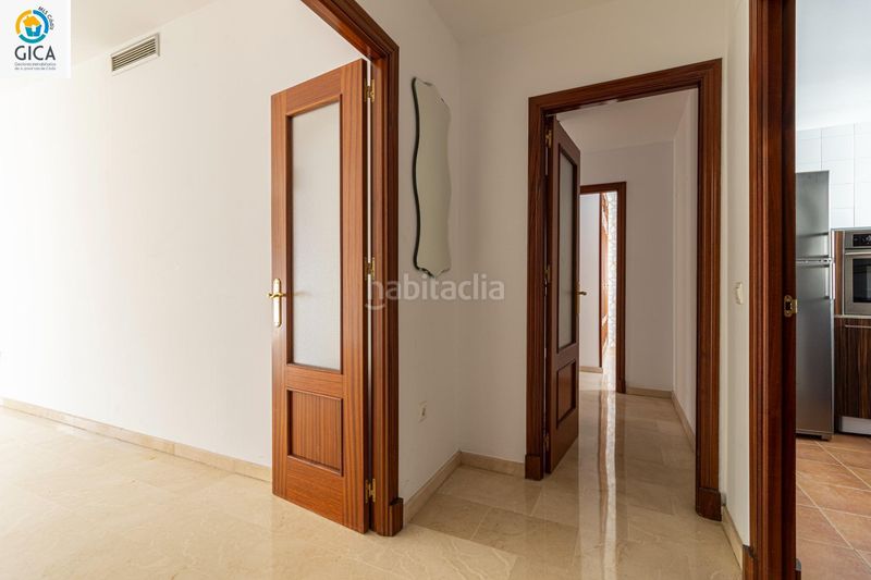Foto c911f34d-a756-4cfa-a1e8-4119b7f2a220. Pis amb aparcament a Centro Jerez de la Frontera