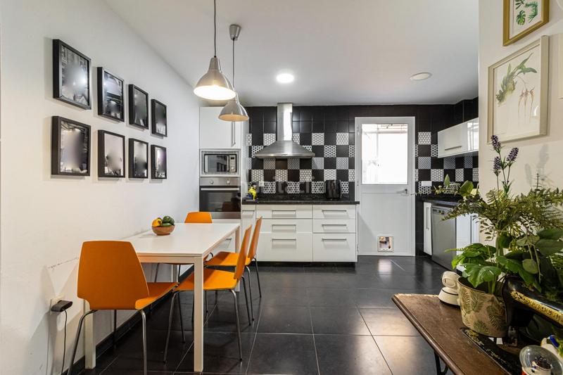 Foto b7b4538e-4436-4ca8-8733-853f6068bc32. Pis a Centro Jerez de la Frontera