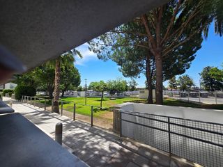 Rent Ground floor in El Altillo. Se alquila planta baja en zona hipercor