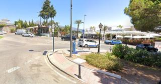 Traspàs Local Comercial a Nueva Andalucía centro. Local com. en traspaso en nueva andalucía.