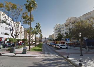 Traspàs Local Comercial a Puerto de Estepona. Local com. en traspaso en estepona.