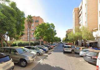 Local Comercial en Los Jardines de Marbella - La Ermita