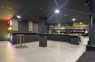 Traspàs Local Comercial a Ricardo soriano 14. Bar de copas en traspaso en centro.