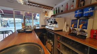 Traspàs Local Comercial a Ricardo Soriano. Bar cafetería en traspaso en centro.
