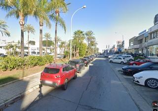 Rent Industrial building in Playa Bajadilla - Puertos