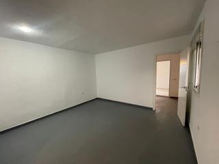 Location Local commercial à Avenida de las cumbres 11