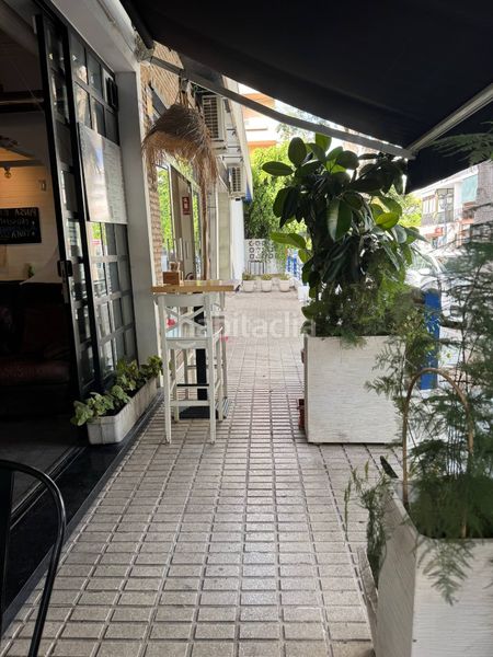 Foto b4054f27-7c73-441a-a8ed-60c90ecf50dd. Traspàs local comercial a calle de ramón gómez de la serna 11 a Marbella