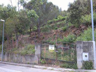 Terreny residencial a Carrer de la ginesta 13