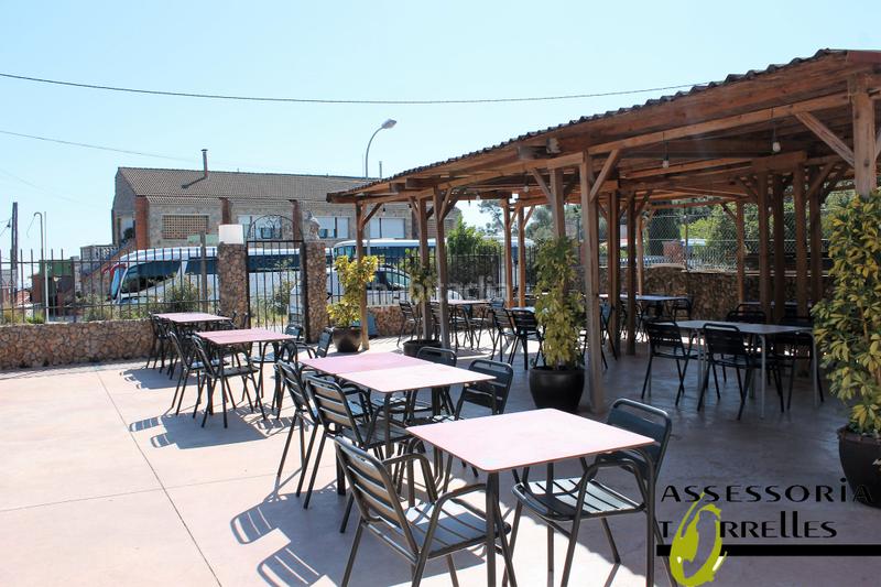Foto 368f4a97-1975-488f-a0fe-33e5d60cfd91. Alquiler local comercial restaurante en la montaña en Torrelles de Llobregat