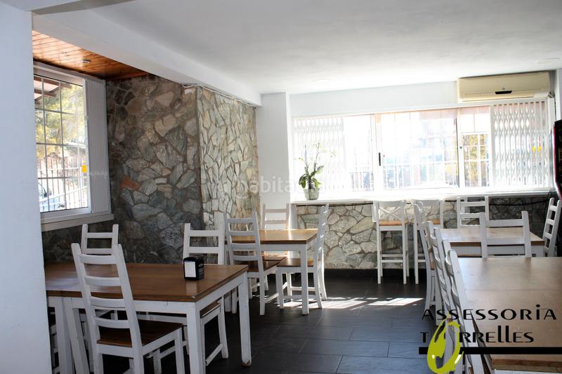 Foto bff09575-d89f-4a3a-981a-564b2d516211. Location local commercial avec chauffage dans Torrelles de Llobregat