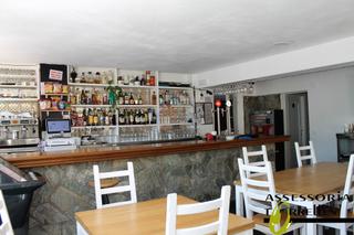 Location Local commercial  Avinguda dolça de provença. Restaurante en la montaña