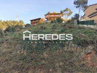 Terreno residencial en Carrer de la bruguera 1