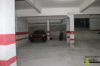 Parking voiture  Carrer d'en santiago rusinyol. ¡precio negociable!