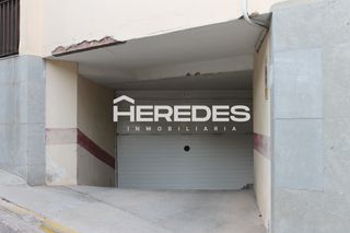 Aparcament cotxe  Carrer d'en santiago rusinyol. ¡precio negociable!