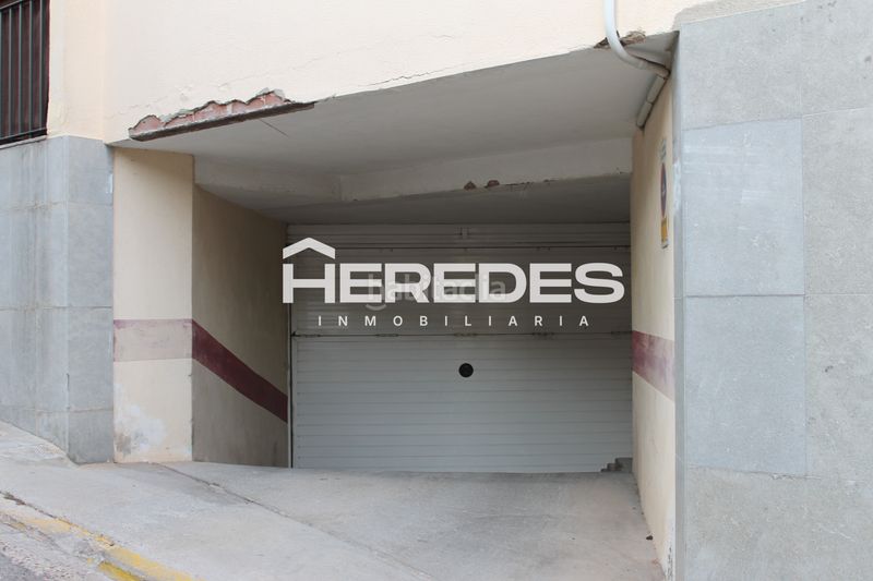 Foto a0946eb3-f060-4d01-9a10-9c972de82060. Aparcament cotxe a Torrelles de Llobregat