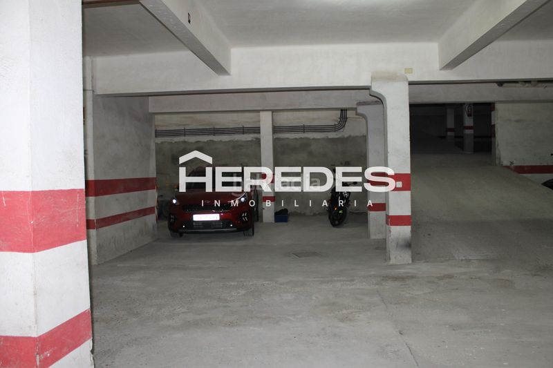 Foto ddc943b1-1e44-47b3-a58e-84bde7ae4f04. Aparcament cotxe a Torrelles de Llobregat