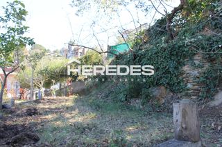 Wohngrundstück in Carrer de la ginesta 41. En zona muy tranquila