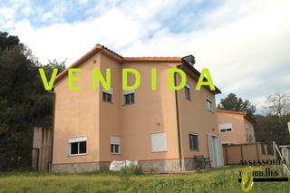 Maison jumelée à Torrelles de Llobregat. Oportunidad única