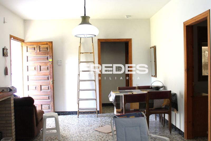 Foto 69880590-52bd-4046-a651-51f544a04383. Casa amb xemeneia aparcament a Torrelles de Llobregat
