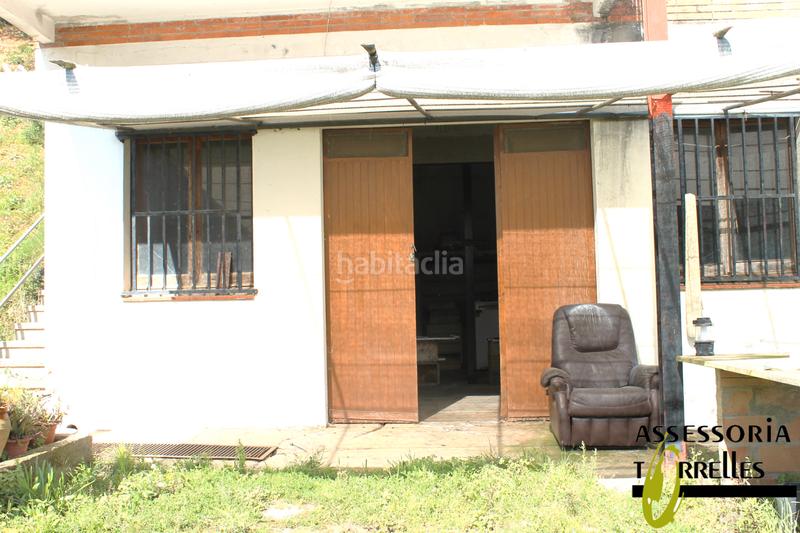 Foto d159a825-4e07-48a5-9a26-04281cfcc4c4. Haus mit kamin parking in Torrelles de Llobregat