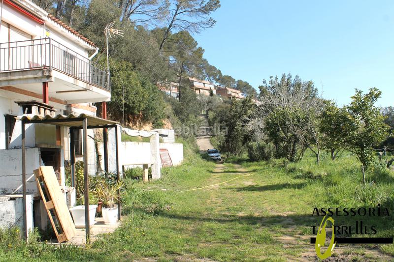 Foto f6f2f30f-ff77-479a-bbf0-9b00cf90e36b. Haus mit kamin parking in Torrelles de Llobregat