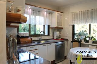 Chalet en Torrelles de Llobregat. Para entrar a vivir