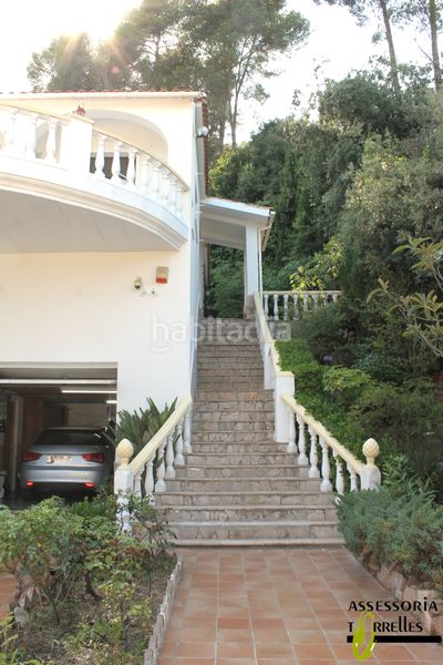 Foto 4aa27a06-516f-42ba-821c-ca379841651f. Xalet amb xemeneia calefacció aparcament piscina a Torrelles de Llobregat
