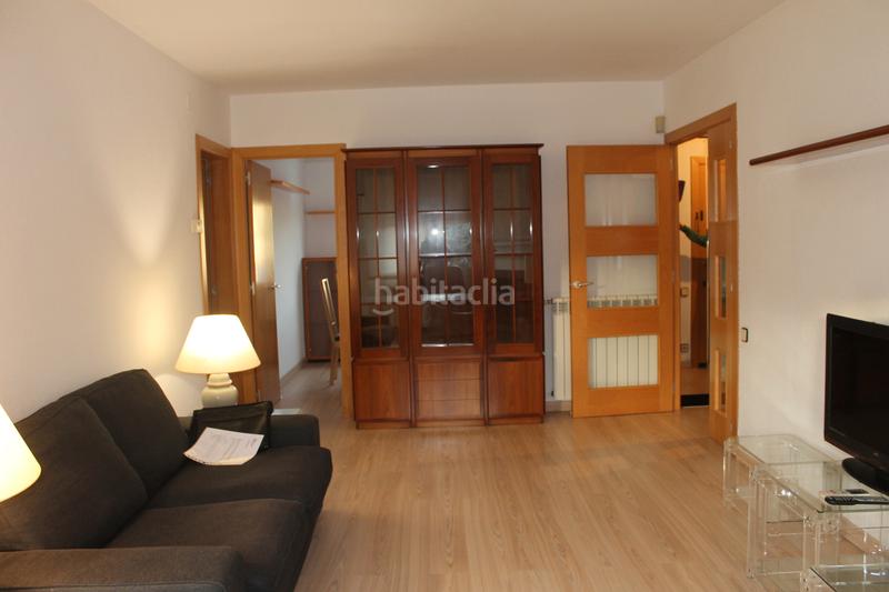 Foto c1677b48-d7b1-44a9-96b5-ca570ef50469. Rent flat with fireplace heating pool in Torrelles de Llobregat