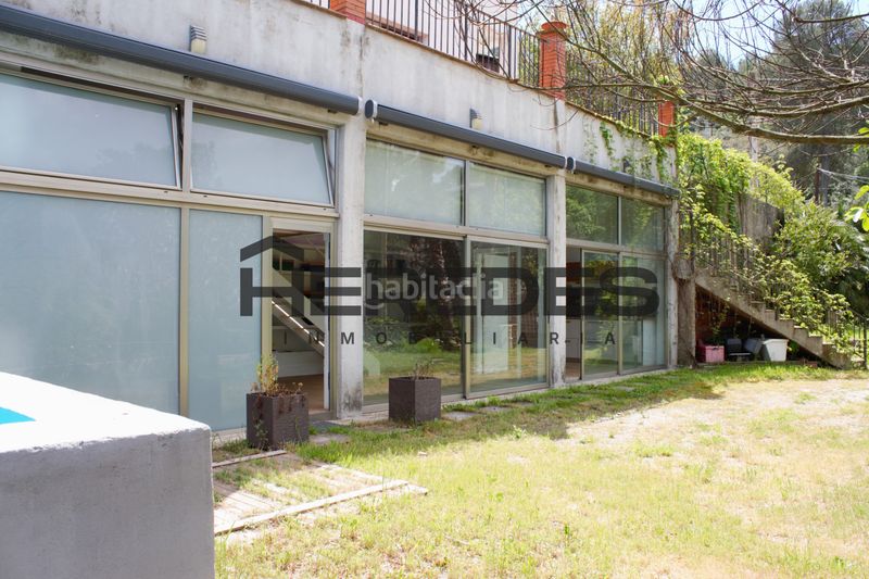 Foto 596fd379-659b-4c8e-bd9c-f967a6dab513. Casa amb calefacció piscina a Torrelles de Llobregat