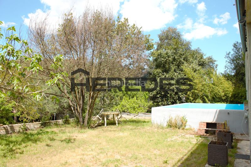 Foto aec6adbb-a900-4263-ab66-a3f7b5967fd7. Casa amb calefacció piscina a Torrelles de Llobregat