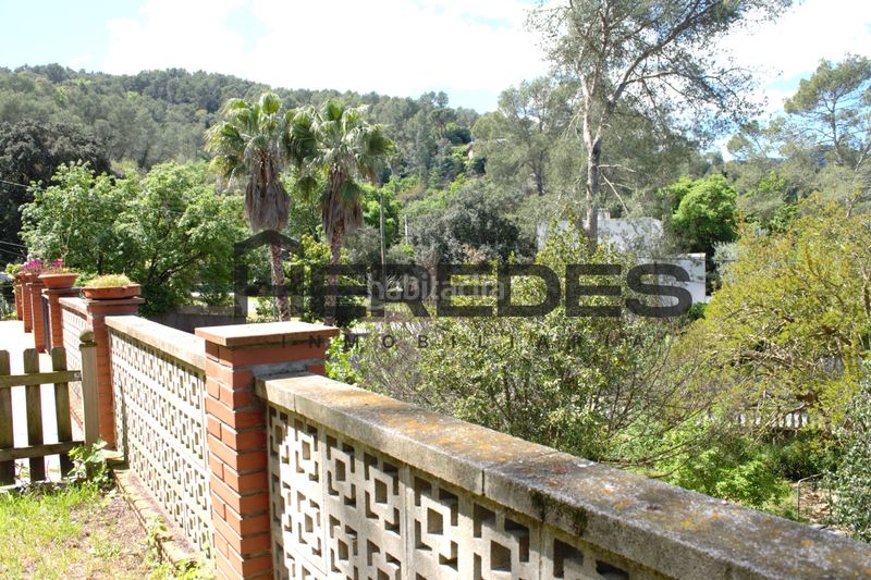 Foto b49e5220-91de-47c3-b14f-b14b45f42528. Casa amb calefacció piscina a Torrelles de Llobregat