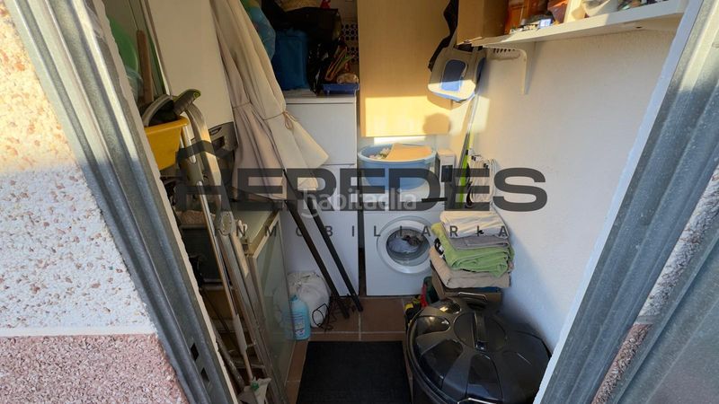 Foto 20576a57-39c1-489b-9535-8a40dfcc6024. Casa amb calefacció a Torrelles de Llobregat