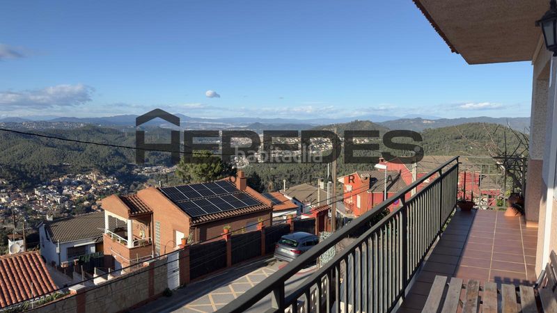 Foto 3878f514-3f00-4b00-ba38-79dd716f8919. Casa amb calefacció a Torrelles de Llobregat