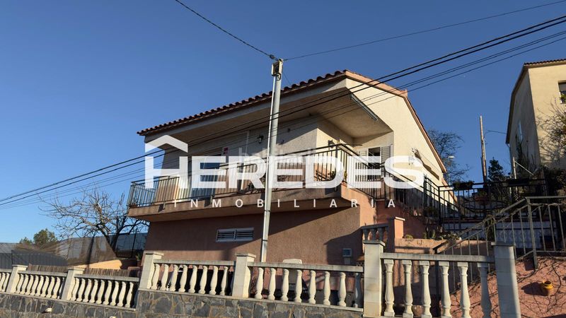 Foto 78327d90-6dd7-4f8c-810e-16bce8ff831b. Casa amb calefacció a Torrelles de Llobregat