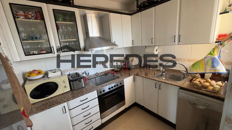 Foto 82114541-5bee-4e1a-9be2-5ee7f2d64a4a. Casa amb calefacció a Torrelles de Llobregat