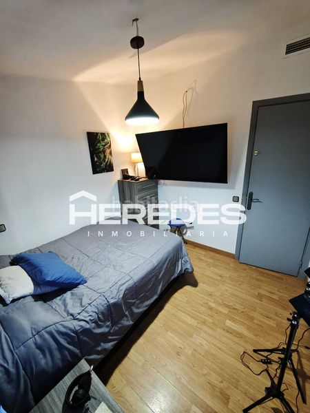 Foto 2c84a6a5-06f4-4adb-b375-9505118e2955. Casa amb xemeneia calefacció aparcament piscina a Torrelles de Llobregat