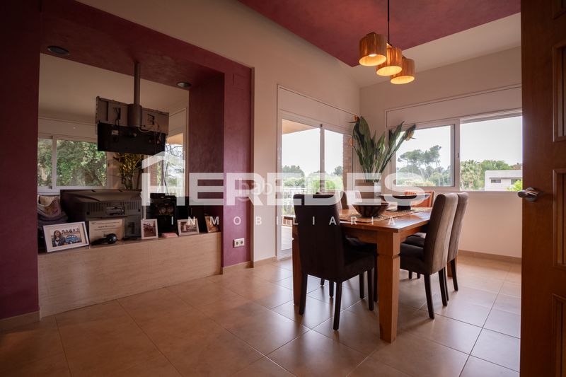 Foto 5bd544ab-23f0-4a3e-a2dd-07edae06ad25. Casa amb xemeneia calefacció aparcament a Castellarnau Sabadell
