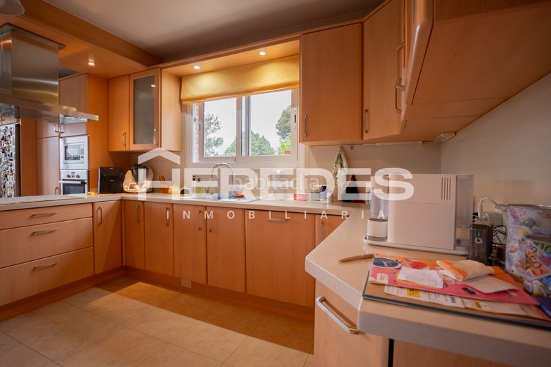 Foto a6661b35-8d69-459d-81eb-cf4ff27b30d1. Casa amb xemeneia calefacció aparcament a Castellarnau Sabadell