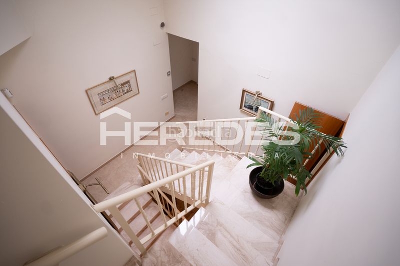 Foto b6ba25d8-a00f-4243-92ee-e16e067cac9d. Casa amb xemeneia calefacció aparcament a Castellarnau Sabadell