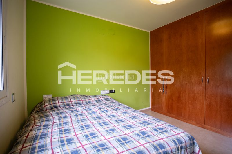 Foto c2128776-1440-40dc-90d3-6f0d78f9d427. Casa amb xemeneia calefacció aparcament a Castellarnau Sabadell