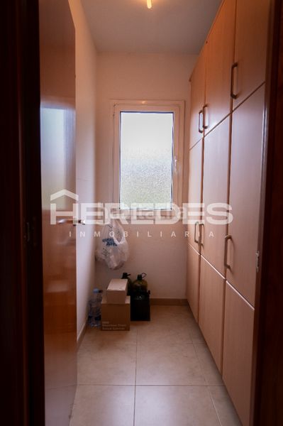 Foto c2b5156f-d6e9-4d05-b491-d9d932f0fede. Casa amb xemeneia calefacció aparcament a Castellarnau Sabadell