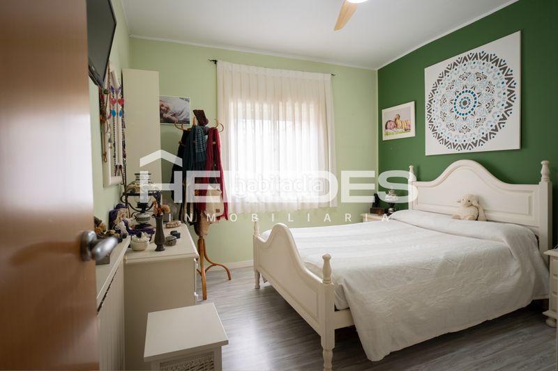 Foto 4681ac78-a11d-4af9-88a6-5d3d5ee89b08. Pis amb calefacció aparcament a Torrelles de Llobregat