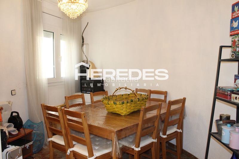 Foto 739c7727-a0c5-40bd-af39-cddf9cebfd8b. Casa adossada amb xemeneia calefacció aparcament a Torrelles de Llobregat