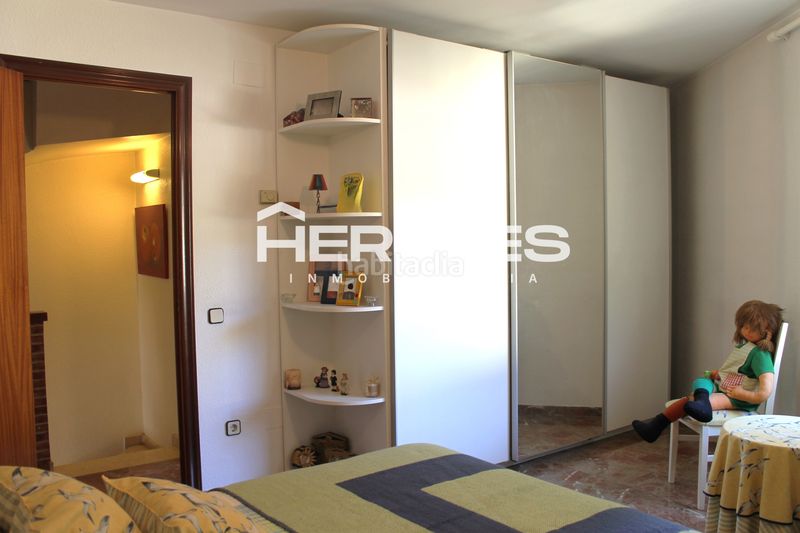 Foto 88d31ec1-c604-4e7e-a04a-dd5e43183029. Casa adossada amb xemeneia calefacció aparcament a Torrelles de Llobregat